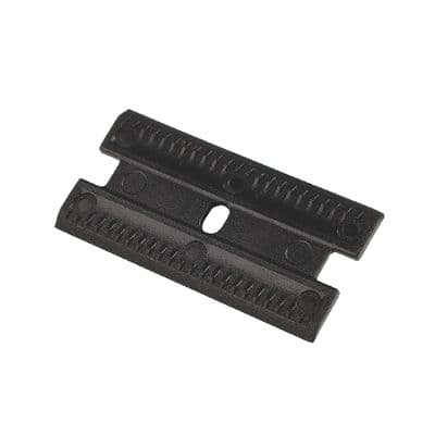 5 PIECE PLASTIC RAZOR BLADES