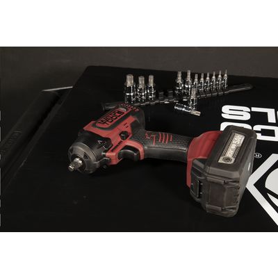 BRUSHLESS IMPACT WRENCH KIT 