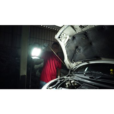 DUO-PLAY SUPER POWER RECHARGEABLE FLOODLIGHT | Matco Tools