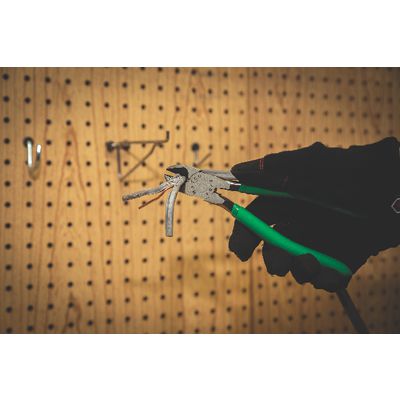 7-1/2" DIAGONAL CUTTING PLIERS - GREEN | Matco Tools