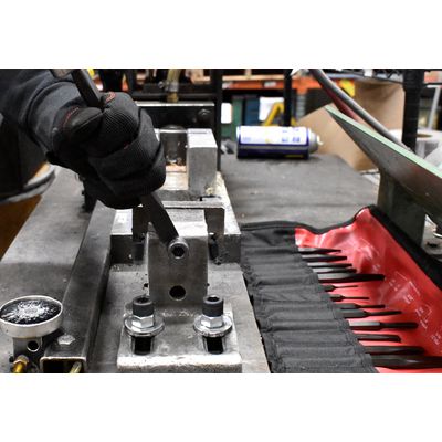 17 PIECE PUNCH AND CHISEL SET | Matco Tools